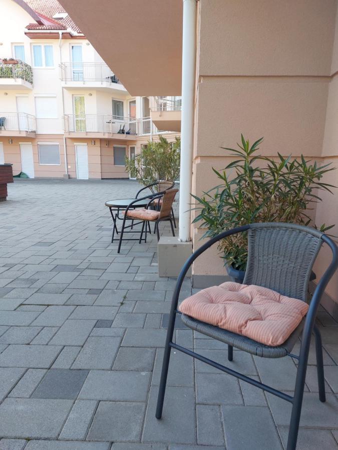Myrelax Apartment - Hajduszoboszlo Exterior photo